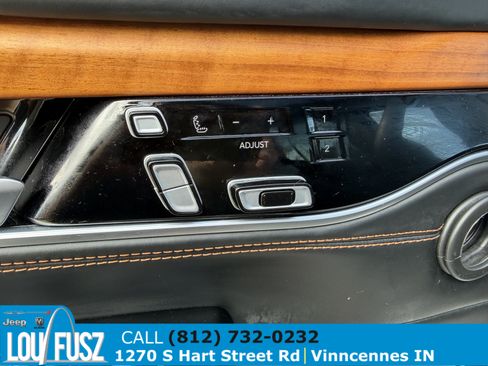 Used 2024 Jeep Grand Wagoneer Series III w/ Flexible Seating Group AWD/4WD image 22