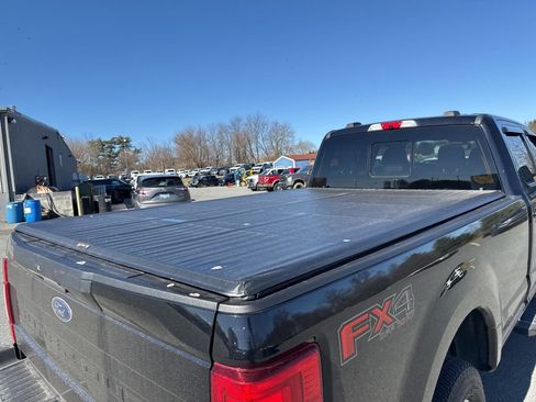 Used 2022 Ford F350 Lariat w/ Lariat Ultimate Package image 8