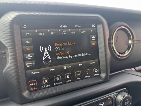 Used 2021 Jeep Wrangler Unlimited Sahara image 11
