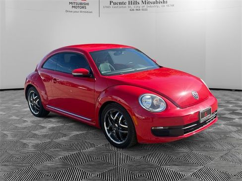 Used 2012 Volkswagen Beetle 2.5 image 3
