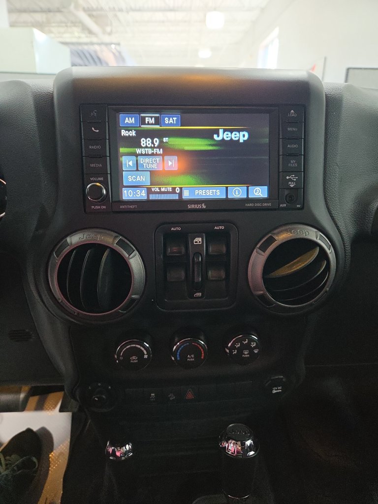 Used 2017 Jeep Wrangler Unlimited Sport w/ Quick Order Package 24S AWD/4WD image 5