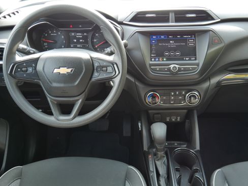 Certified 2023 Chevrolet TrailBlazer LT FWD image 15