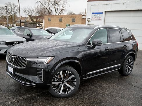 New 2025 Volvo XC90 B6 Core w/ Protection Package Premier image 3