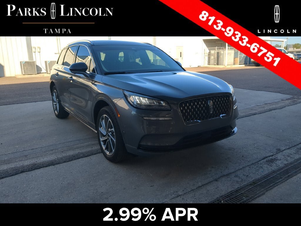 Used 2022 Lincoln Corsair Grand Touring AWD/4WD image 2