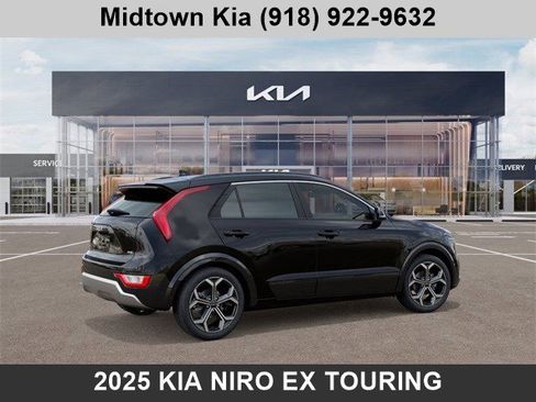 New 2025 Kia Niro EX Touring image 6