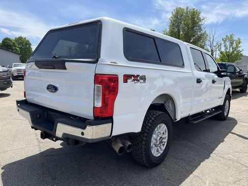 Used 2018 Ford F250 XLT w/ XLT Value Package AWD/4WD image 6