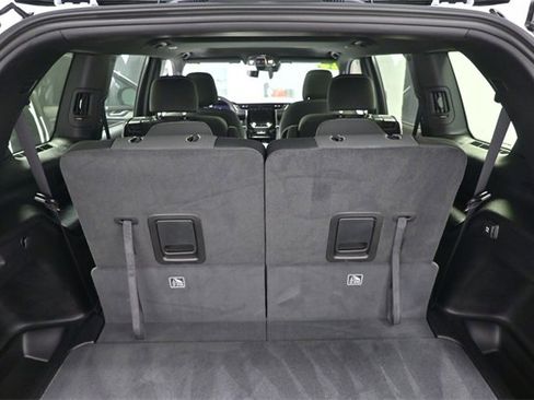 Used 2025 Jeep Grand Cherokee L Laredo image 15