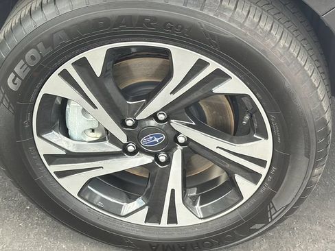Certified 2024 Subaru Crosstrek 2.0i Premium w/ Crosstrek Mirror Package AWD/4WD image 10