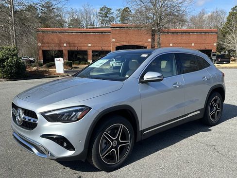 New 2026 Mercedes-Benz GLA 250 4MATIC image 4