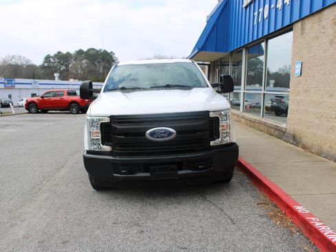 Used 2019 Ford F250 XL image 2