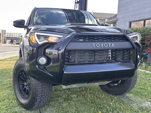 Used 2019 Toyota 4Runner TRD Pro AWD/4WD image 4