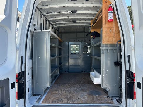 Used 2020 Nissan NV 2500 S image 11