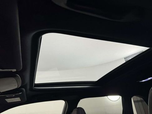 Used 2025 Subaru Forester Sport image 30