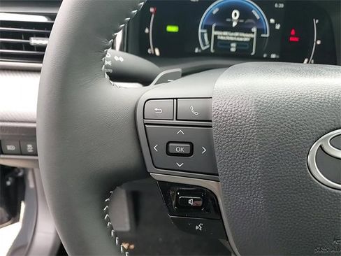 Used 2026 Toyota Camry SE image 13