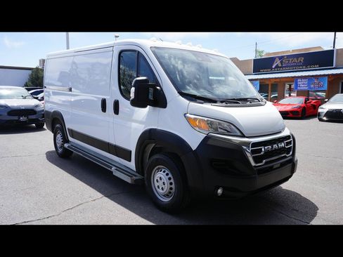 Used 2025 RAM ProMaster 2500 w/ U-Haul Equipment Group FWD image 1