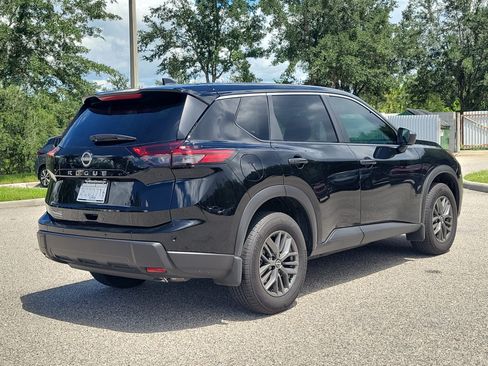 Certified 2025 Nissan Rogue S FWD image 5