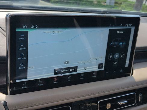 Certified 2023 Lincoln Nautilus Reserve AWD/4WD image 22