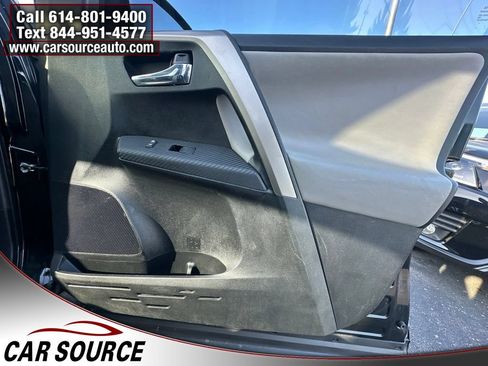 Used 2014 Toyota RAV4 Limited AWD/4WD image 31