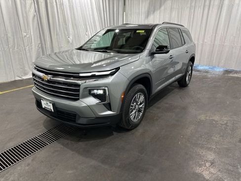 New 2026 Chevrolet Traverse LT w/ Driver Confidence Package image 6