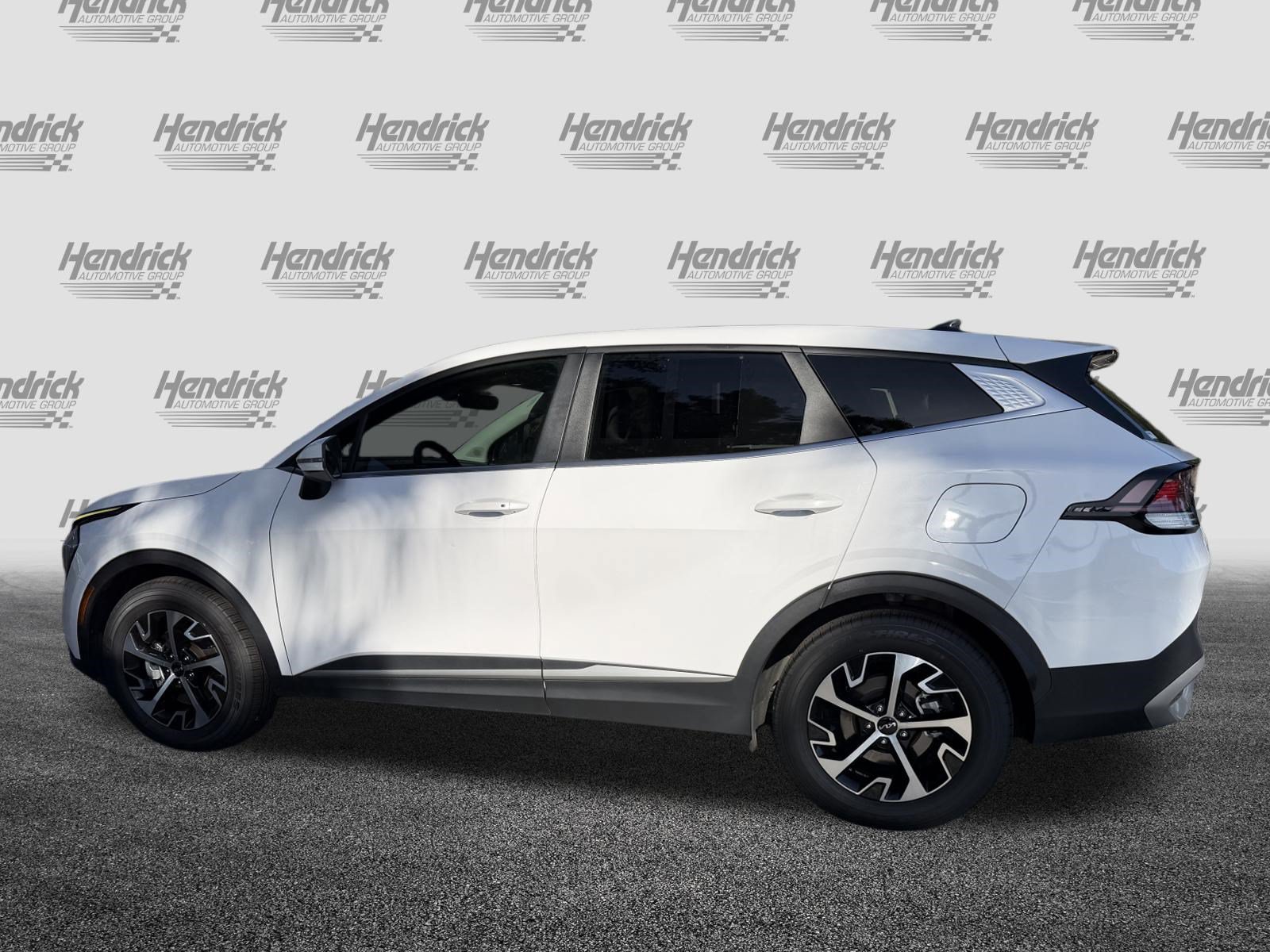 Used 2023 Kia Sportage EX FWD image 6