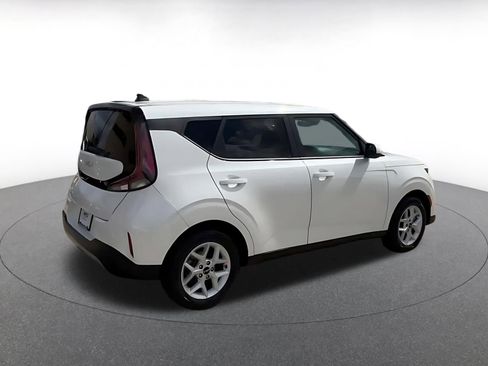 Used 2025 Kia Soul LX w/ LX Technology Package image 15