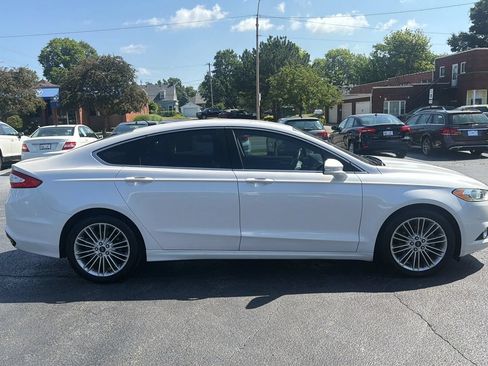 Used 2013 Ford Fusion SE FWD image 4