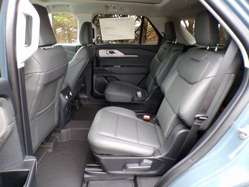 New 2026 Ford Explorer Active w/ Active Comfort Package image 10