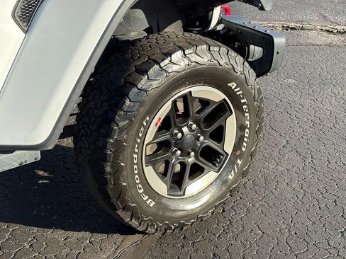 Used 2020 Jeep Wrangler Unlimited Rubicon AWD/4WD image 9