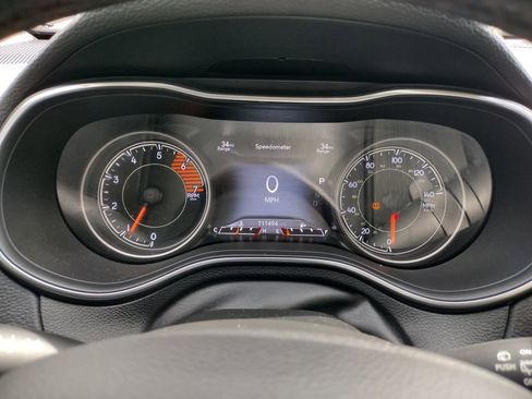 Used 2019 Jeep Cherokee Limited w/ Luxury Group AWD/4WD image 19