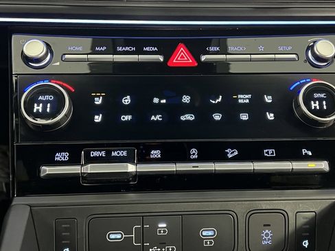Used 2025 Hyundai Santa Fe Calligraphy image 21