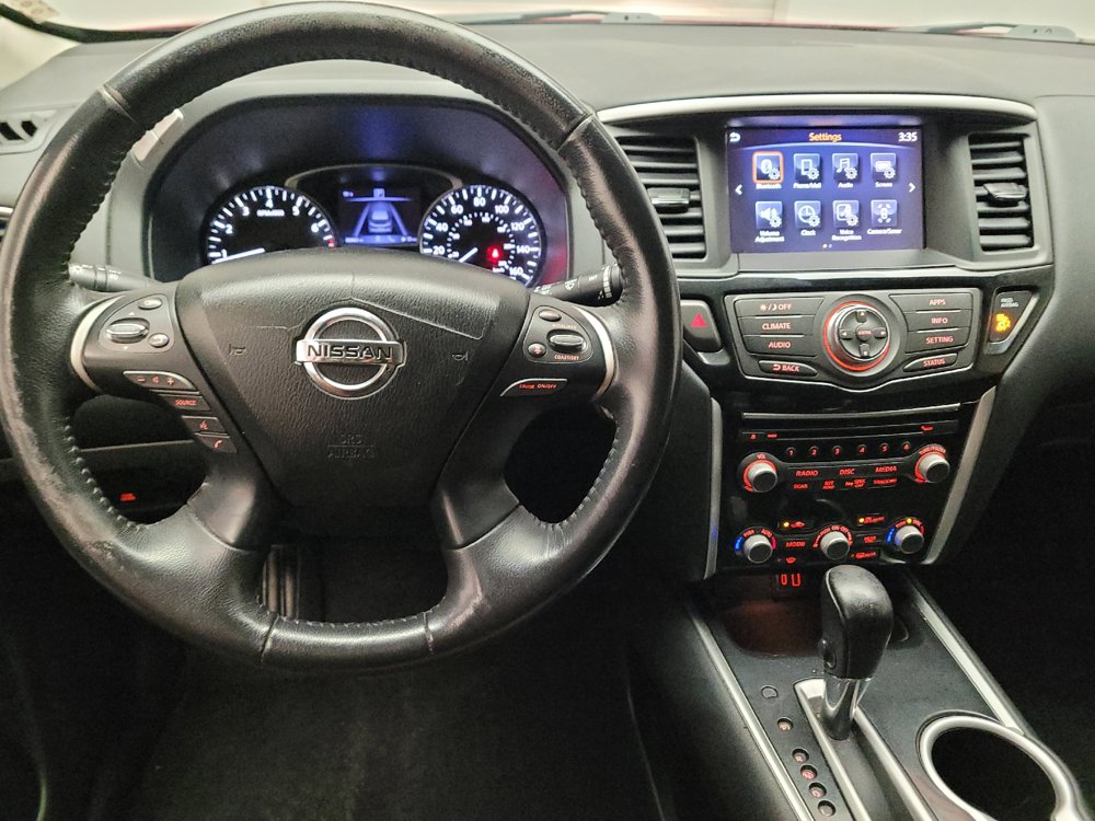 Used 2020 Nissan Pathfinder SV FWD image 22