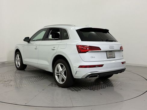 Used 2024 Audi Q5 e Premium AWD/4WD image 3