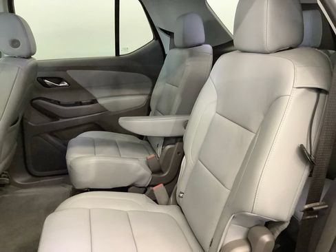 Used 2020 Chevrolet Traverse LT AWD/4WD image 8