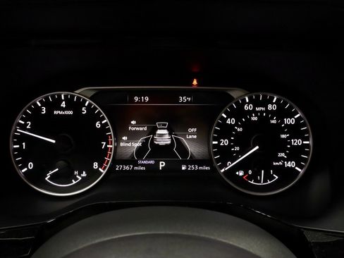 Used 2024 Nissan Pathfinder SL image 30