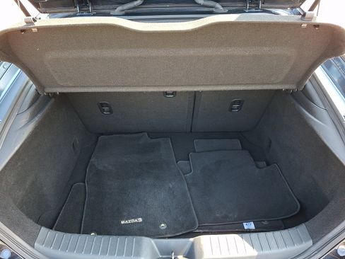 Used 2024 MAZDA MAZDA3 s FWD image 29