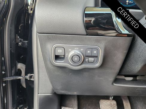 Certified 2023 Mercedes-Benz GLA 250 image 23