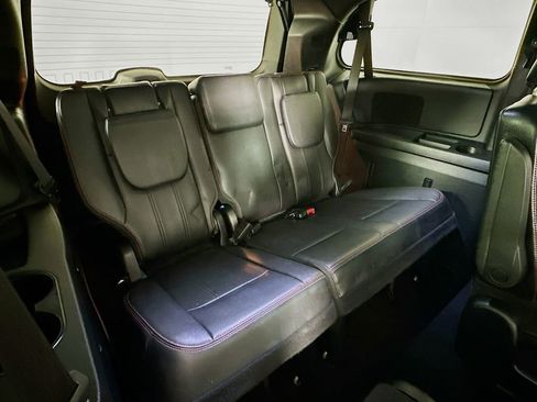 Certified 2019 Dodge Grand Caravan GT image 33