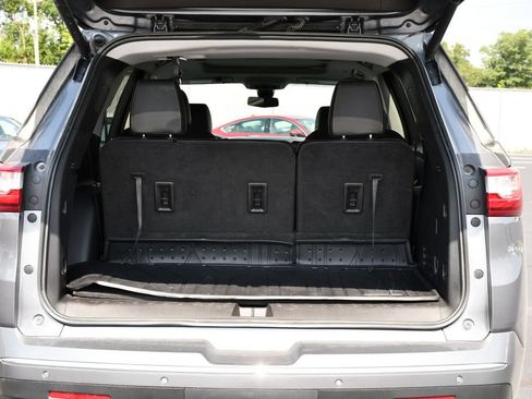 Used 2021 Chevrolet Traverse Premier w/ LPO, Floor Liner Package AWD/4WD image 34