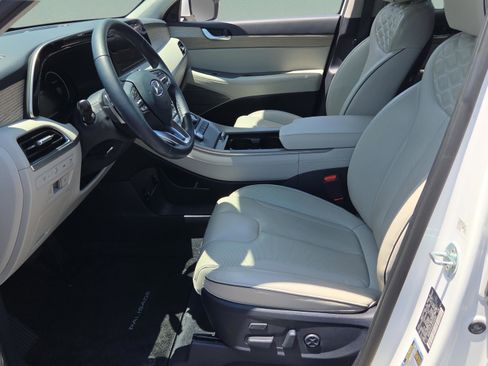 Used 2022 Hyundai Palisade Limited w/ Cargo Package FWD image 9