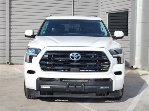 Used 2023 Toyota Sequoia SR5 image 3
