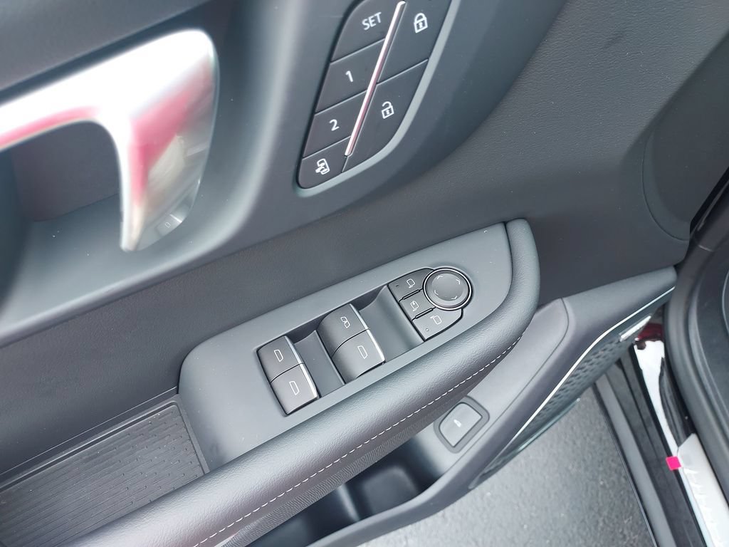 New 2026 Buick Enclave Sport Touring FWD image 19