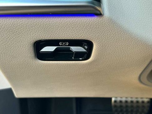 Certified 2023 Mercedes-Benz S 500 4MATIC image 34