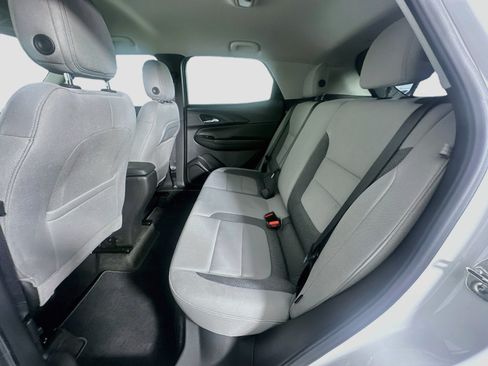 Used 2025 Chevrolet TrailBlazer LT w/ Driver Confidence Package FWD image 27