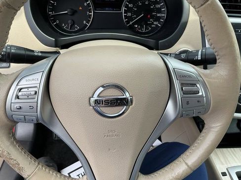 Used 2016 Nissan Altima 2.5 SL w/ 2.5 Technology w/LED Package FWD image 30