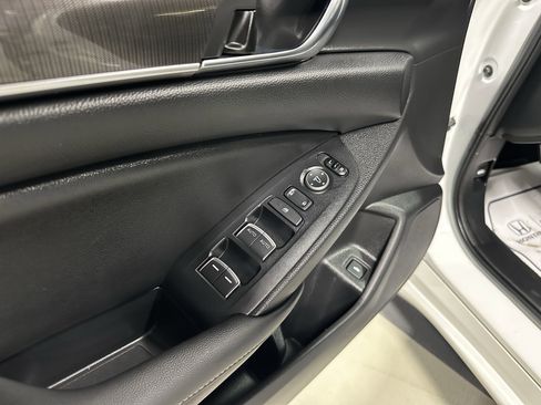 Used 2022 Honda Accord Sport image 14