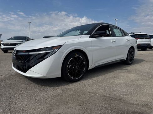 New 2026 Nissan Sentra SR w/ SR Premium Package image 2