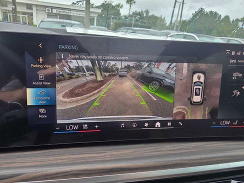 New 2026 BMW X5 xDrive50e w/ Premium Package image 15