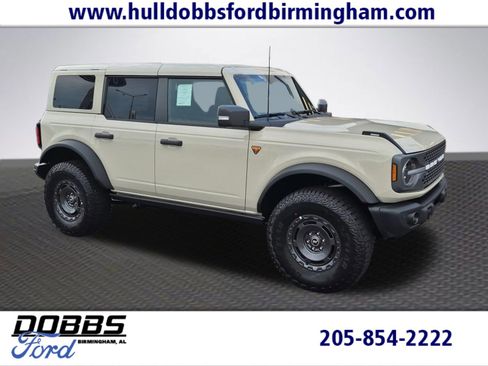 New 2025 Ford Bronco Badlands image 1