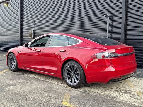 Used 2020 Tesla Model S Long Range image 3