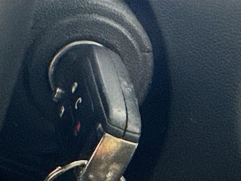 Used 2017 Chevrolet Equinox LT w/ Convenience Package image 18